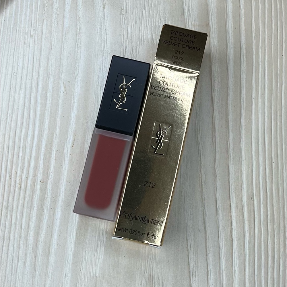 Yves Saint Laurent Tatouage Couture Velvet Cream Lipstick - Rouge Rebel 212